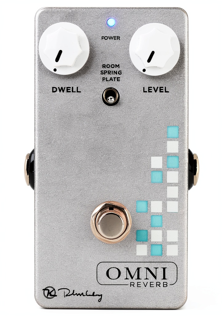 Installing Reverb Guitar Effects Pedal with Room Metal Body on a wooden desk